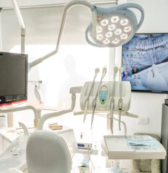 Recomendaciones Preoperatorias para Cirugía Oral en Clínica Dental Hugo Conza