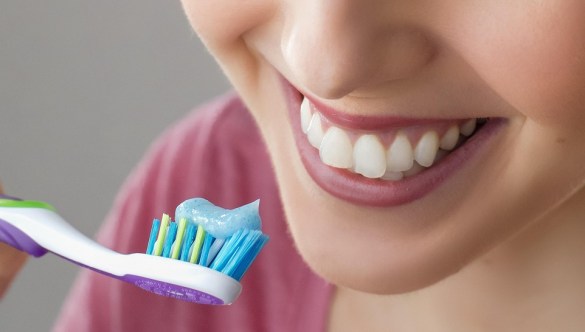 Sarro Dental: Qué es, Cómo se Forma y Cómo Eliminarlo